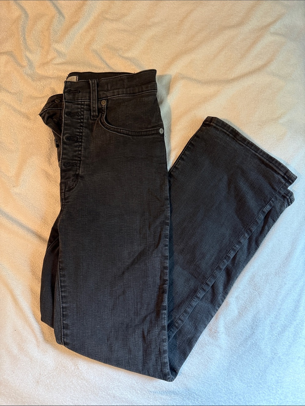 Madewell Black Ankle-Length Cropped Jeans